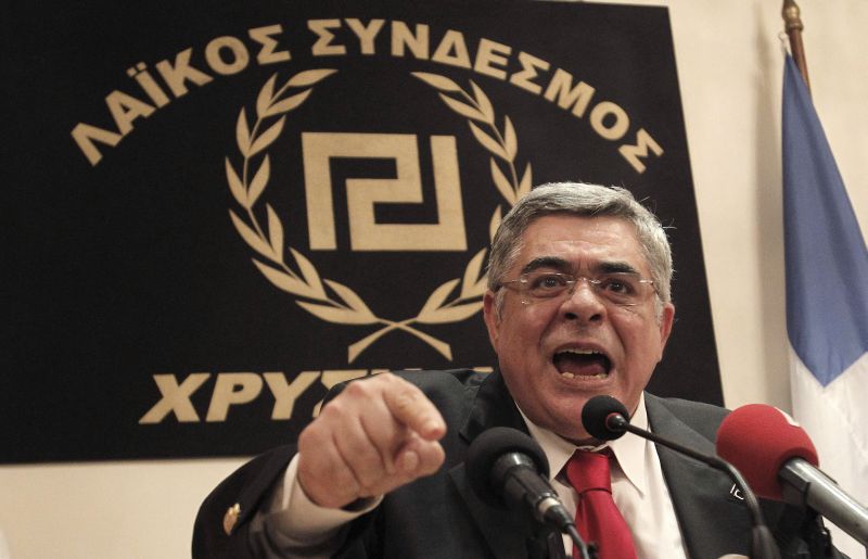 Financial Times despre pericolul care pândeşte Grecia: Înapoi în anii '30 - secera, ciocanul şi zvastica