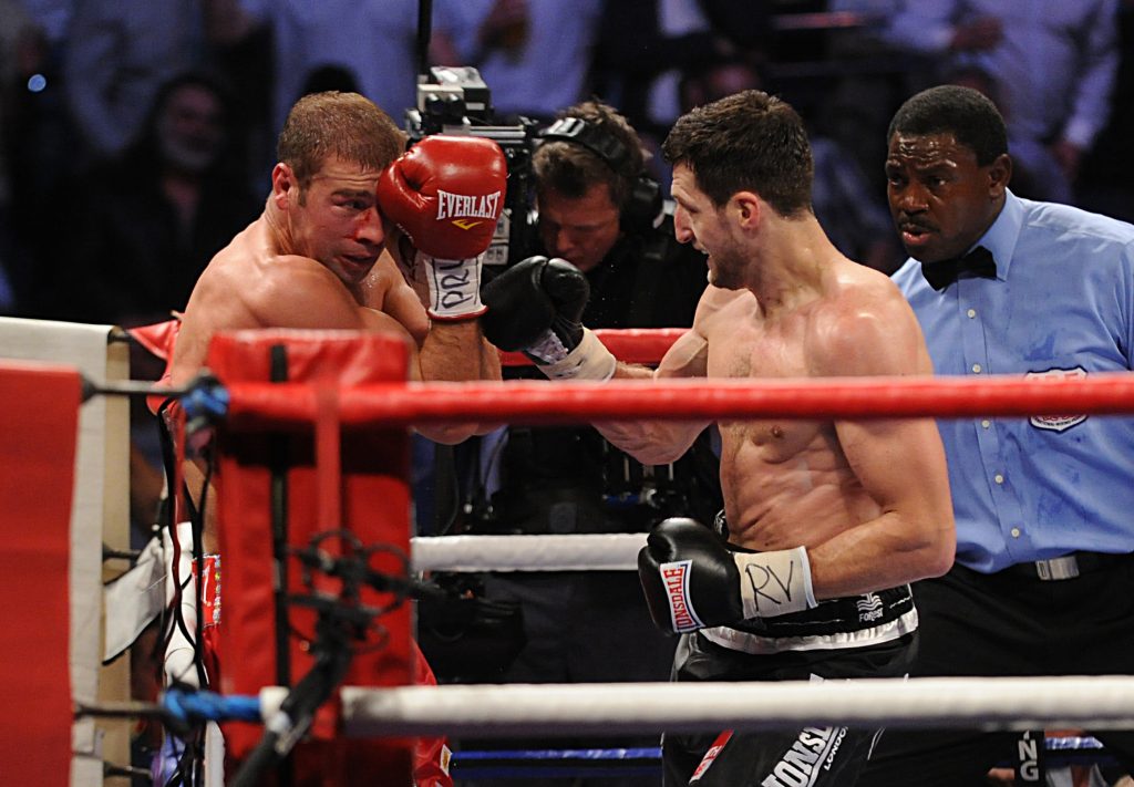 Froch atinge apogeul aroganţei: "Pe Bute îl bat cu o mână"