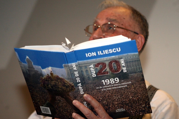 Ion Iliescu către PNL: "De ce această protecţie a celor care câştigă mai mult?"
