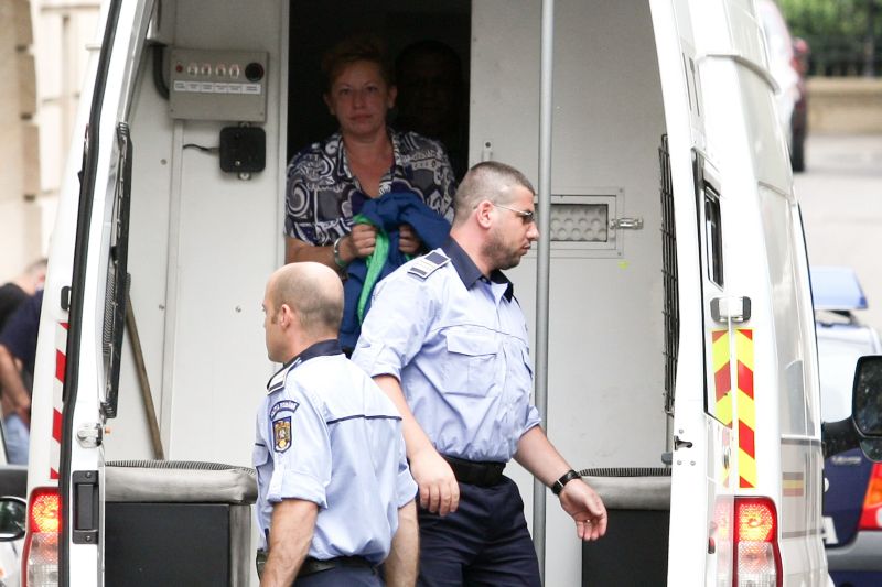 Judecătoarea-şantajistă Carmen Mladen: "Timp de doi ani am fost violată cu sălbăticie". INTERCEPTĂRI