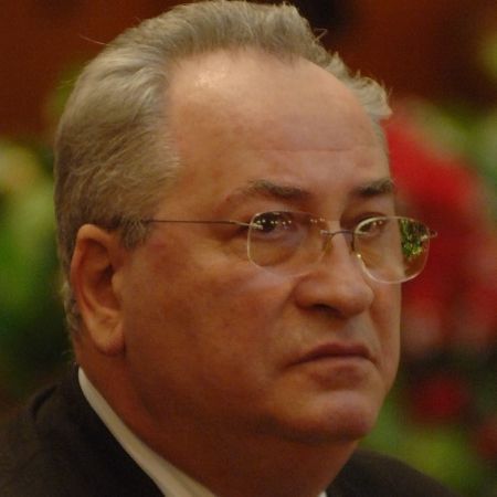 Noul ministru al Culturii, Puiu Haşotti, a depus jurământul de învestire