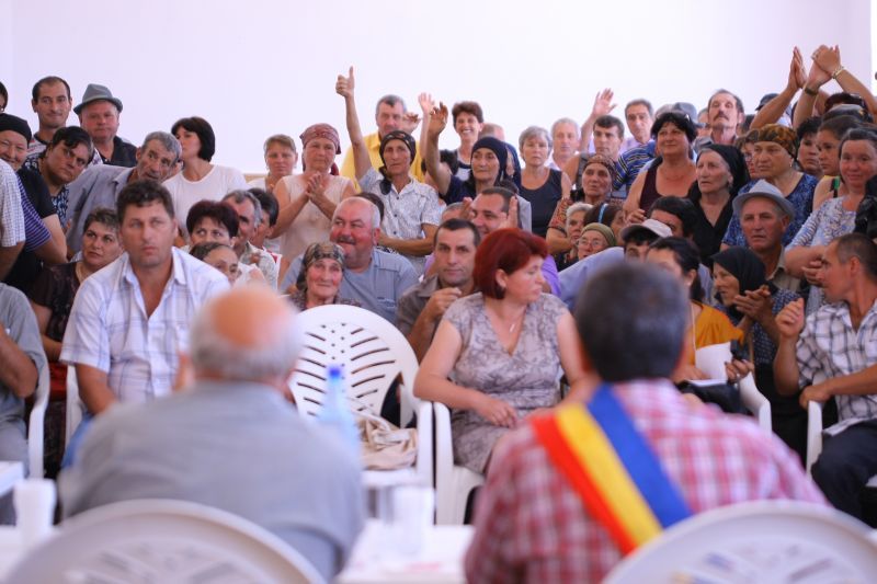 Primarul "Dan Diaconescu" din Deveselu s-a aliat cu ciocoii!