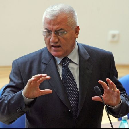 Promoniţiile lui Mitică Dragomir