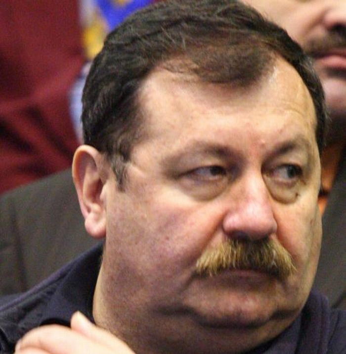 Reţeta dezastrului la Hidro şi Oltchim