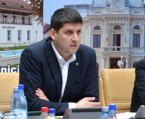 REZULTATE ALEGERI 2012. Gabriel Boriga (PDL) a câştigat un nou mandat de primar la Târgovişte