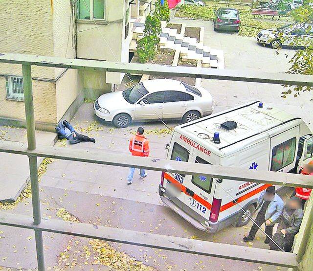S-a SINUCIS pentru că a picat un examen!