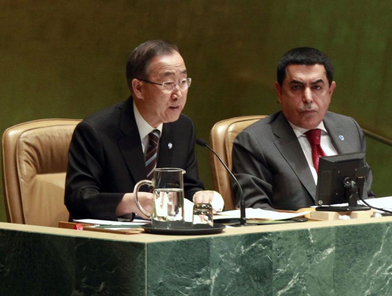 Siria: S-au tras focuri de armă asupra observatorilor ONU