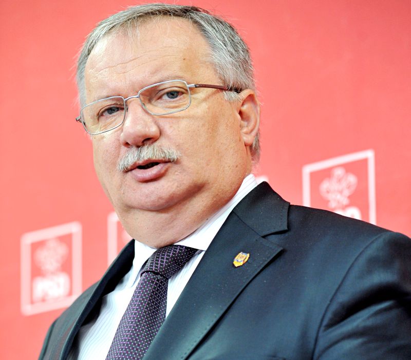 SPĂLAREA LUI MANG. Comisia de Etică, schimbată de ministrul Educaţiei