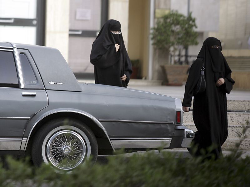 Un tren de călători a deraiat în Arabia Saudită - 34 de persoane sunt rănite