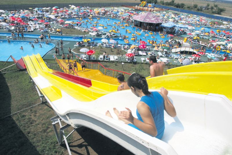 Unde ne distrăm în acest weekend canicular