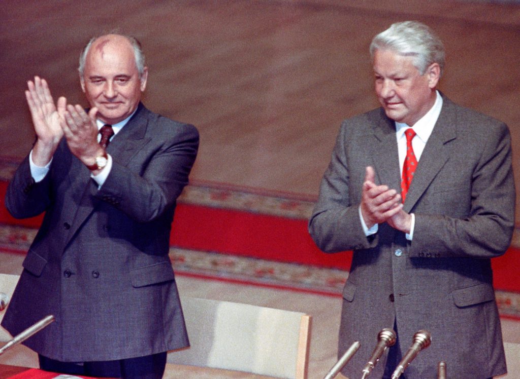 VREŢI SĂ ŞTIŢI cum va fi la sârşitul zonei euro? PRIVIŢI la fostul URSS
