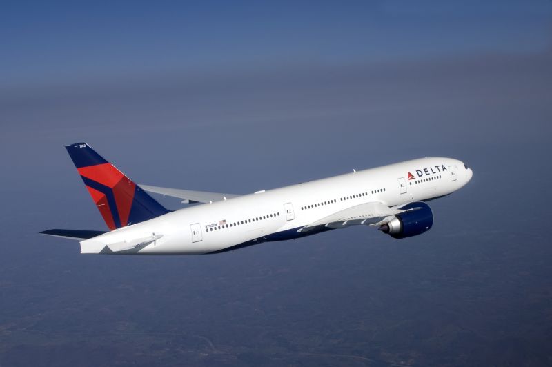 Ace găsite în sandvişuri servite în avion. Autorităţile olandeze şi americane anchetează acest caz