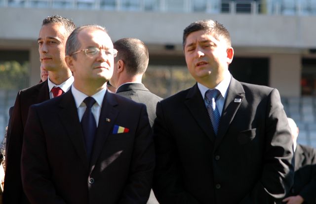 BEJ respinge plângerea lui Boc privind scrisorile false trimise în numele său