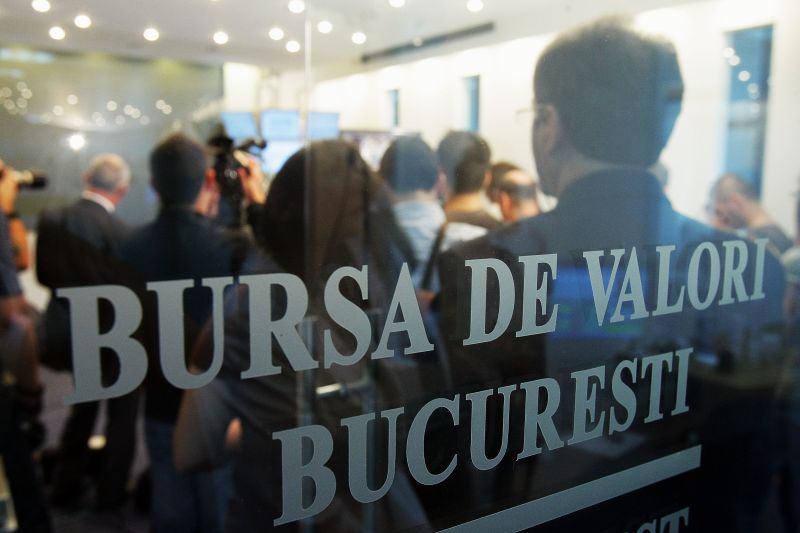 Bursa îşi schimbă indicele de referinţă
