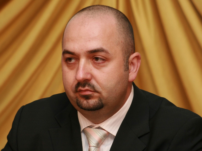 Butoanele politice conduc totul: Povestea şefei de la INS, demisă joi de Ponta şi reinstalată sâmbătă, FRIZEAZĂ RIDICOLUL