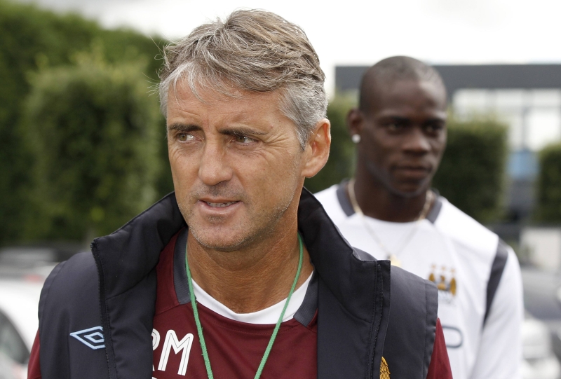 "De ce trag clopotele, Mancini?"