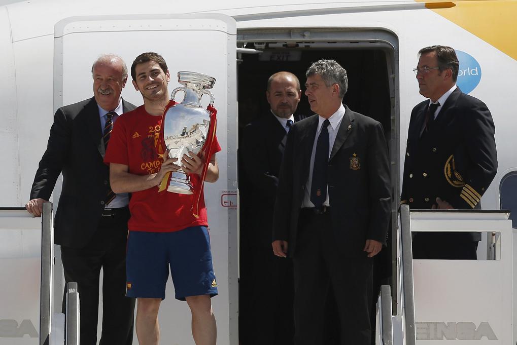 EURO 2012: Campionii s-au întors acasă | GALERIE FOTO