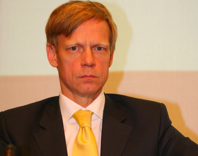 Faza letală a crizei politice: regresul economiei