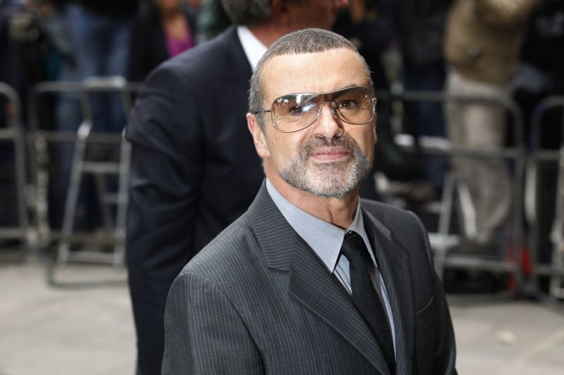 George Michael s-a trezit din comă cu un alt accent