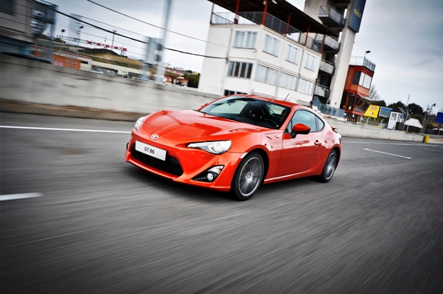 GT 86, cel mai frumos model Toyota, a ajuns în România