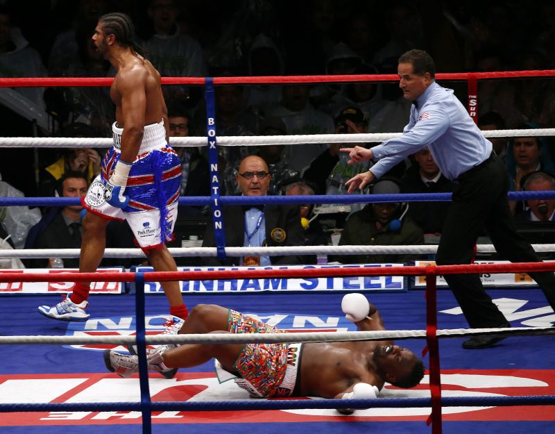 Haye l-a bumbăcit pe Chisora