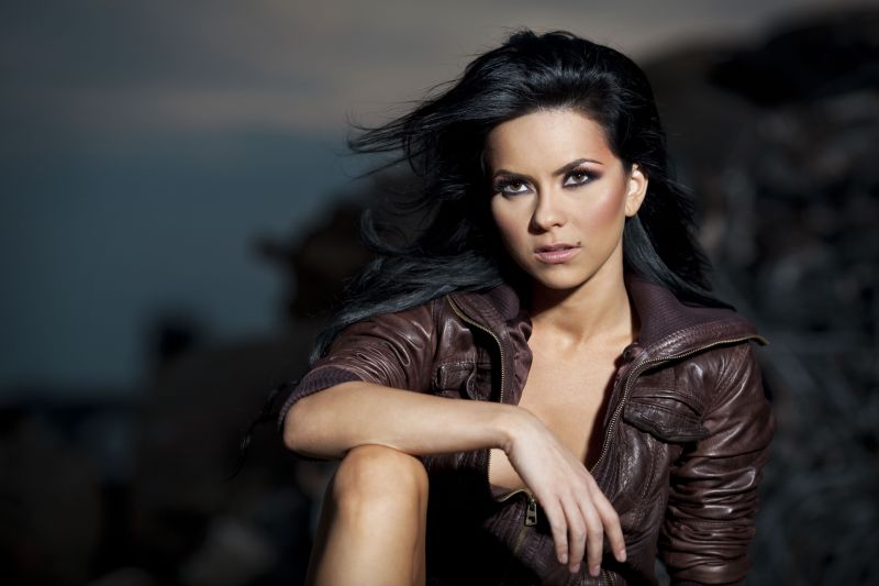 Inna ia 250 euro pe minut la Timişoara | VIDEO