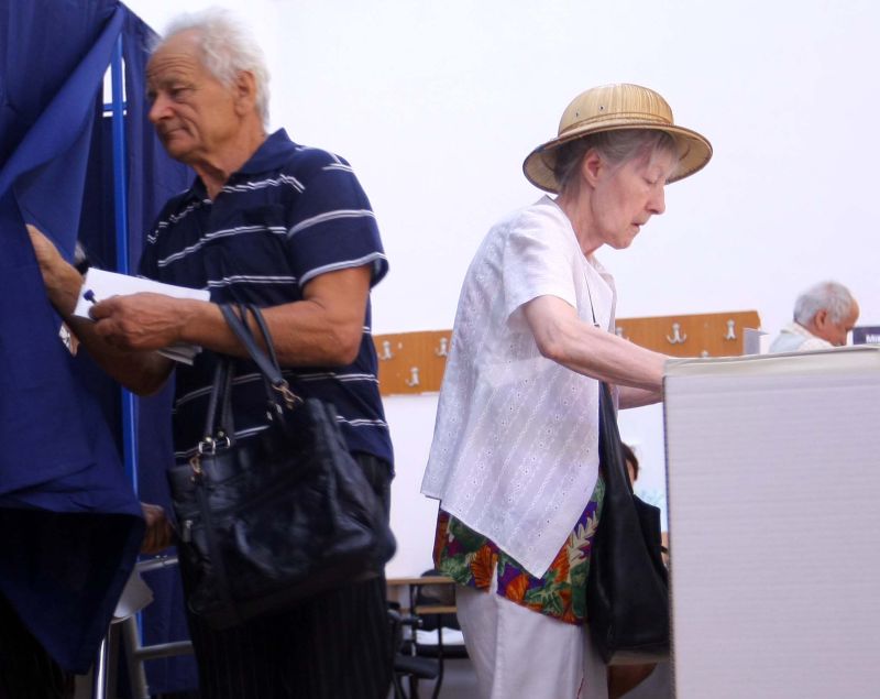 Întrecerea socialistă a baronilor USL. Ei au dublat producţia de voturi!