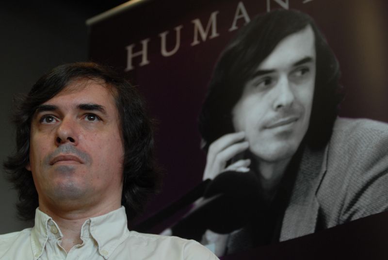 Mircea Cărtărescu, în cel mai influent ziar elveţian: România este ostatica USL