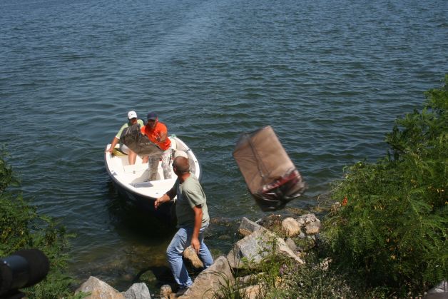 Ne omoară cu ţigări de contrabandă!