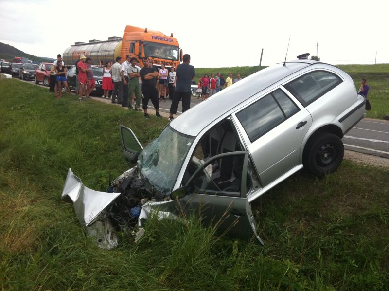 Patru români au murit într-un accident rutier grav din Italia