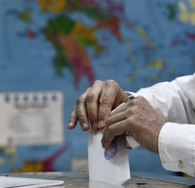 PDL Bucureşti cere funcţionarea camerelor video în secţiile de votare din şcoli