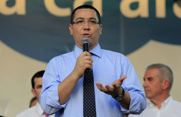 Ponta somează partidele, pe Traian Băsescu şi Parlamentul să nu facă presiuni asupra CCR