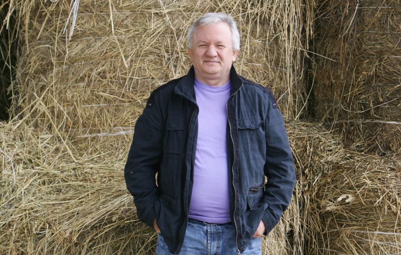 Porumboiu, atacat în Giuleşti: "Nea Adi, când îţi iei mandat de 29 de zile?"
