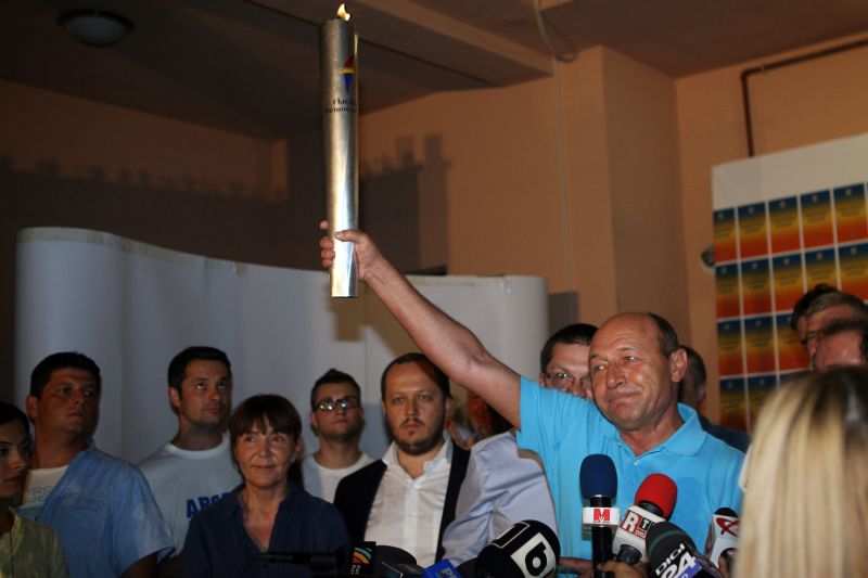 Presa de limbă franceză despre România: vot clar pentru destituire, dar participare sub pragul minim