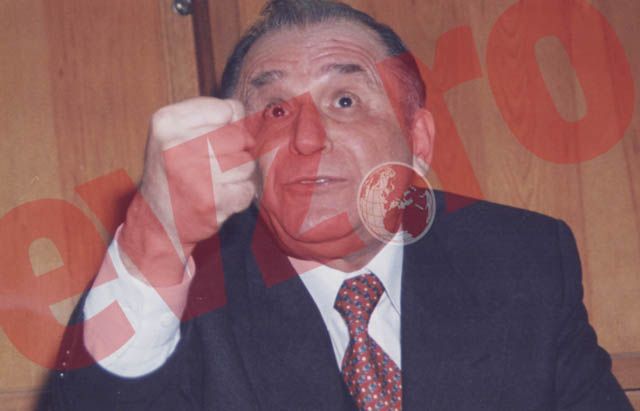 Preşedintele Ion Iliescu ne-a dat un Rege al romilor