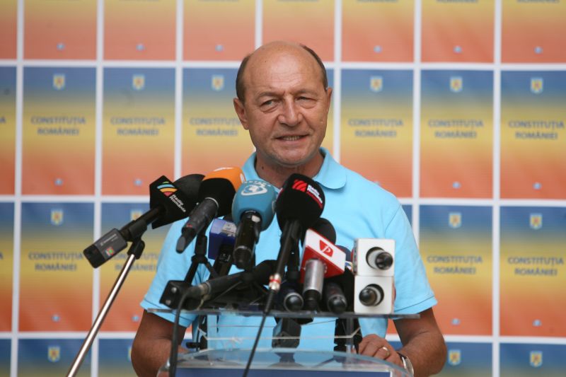 Traian Băsescu, apel la armistiţiu