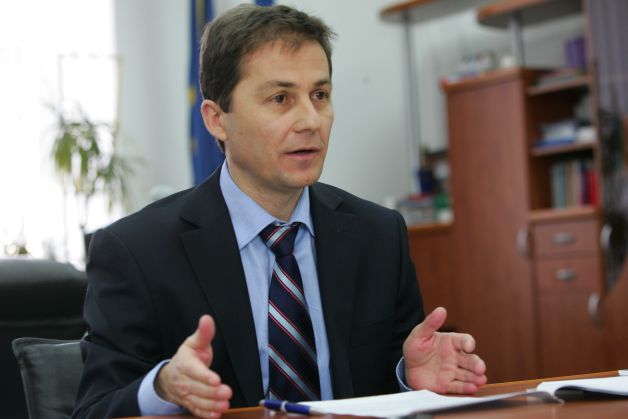 Viziune de premier european: DNA comparată cu poliţia lui Stalin