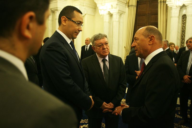 Wall Street Journal: Curtea Constituţională validează suspendarea preşedintelui României