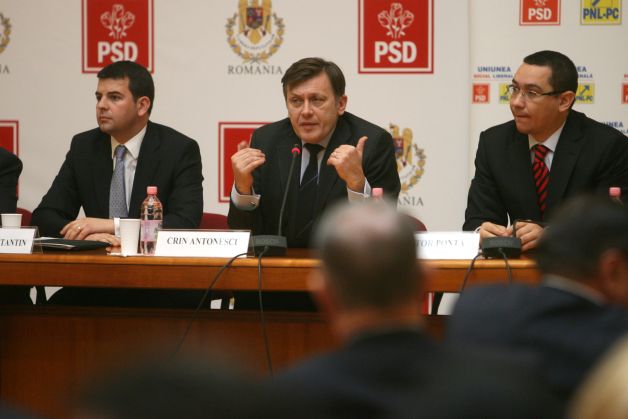 Atmosfera de la conferinţa de presă USL. Alegerile din noiembrie sunt în ceaţă
