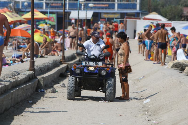 Ce ţi se mai fură când te bronzezi pe plajă?