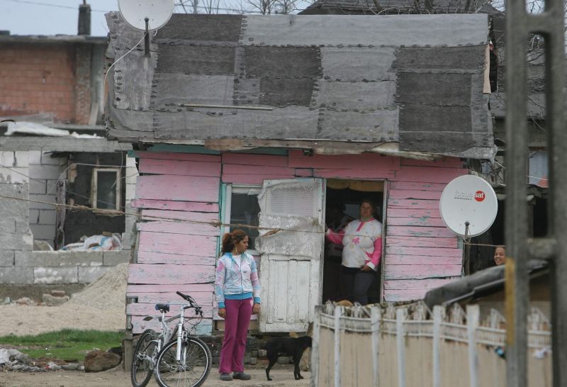 Colectare de jucării şi cărţi pentru copiii săraci