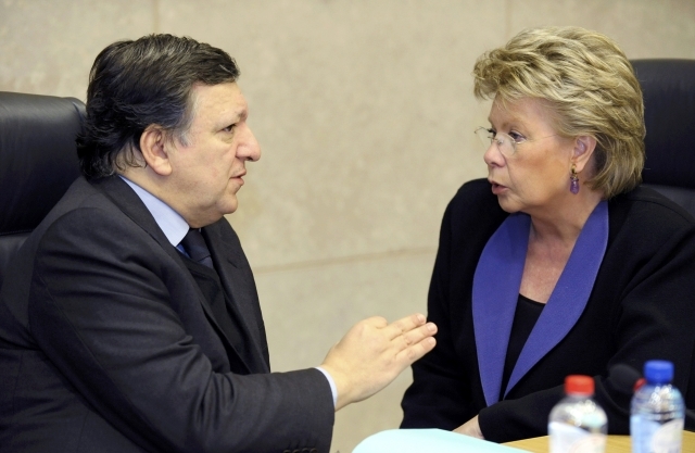Comisia şi Parlamentul European, îngrijorate de ameninţările cu moartea la adresa judecătorilor Curţii Constituţionale