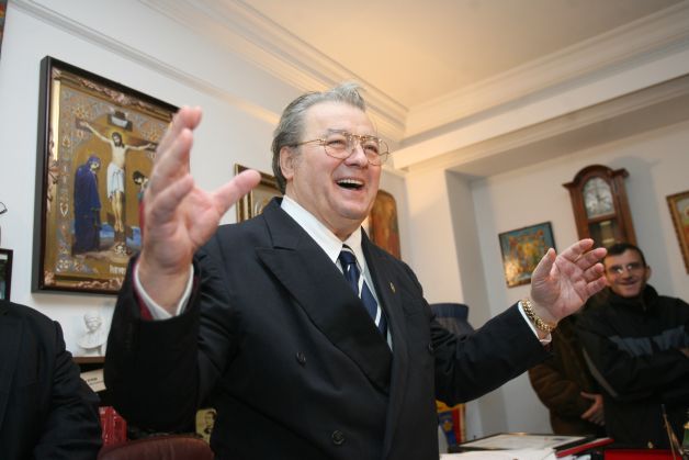 Corneliu Vadim Tudor: "Am rupt patul cu două balerine"