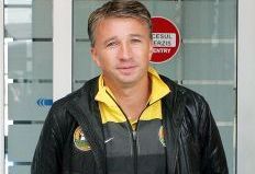 Dan Petrescu: "Am ambiţii mari, vreau să câştig trofee"