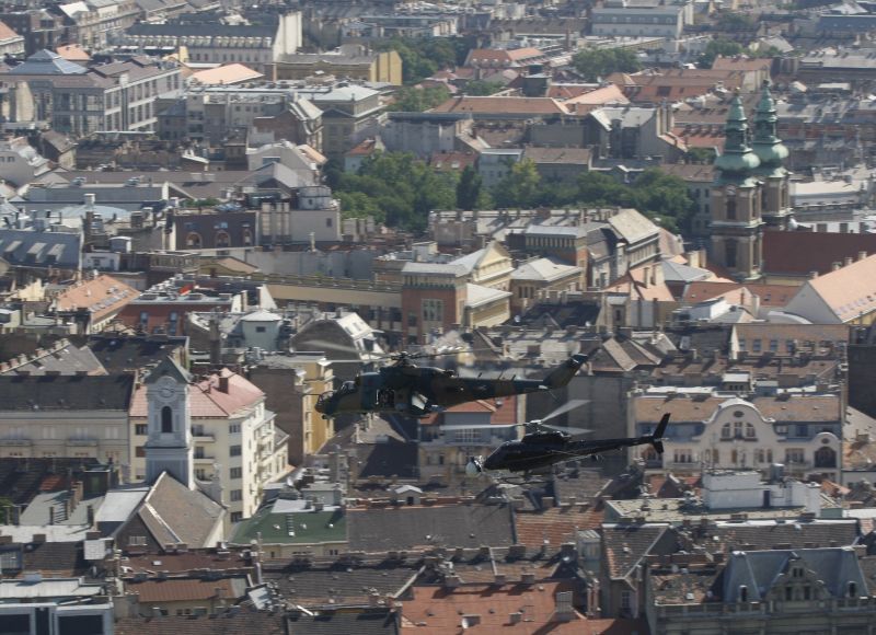 EFECTUL CRIZEI. Ungaria nu mai e RAIUL imobiliar din 2007. VEZI ce fac românii cu casele din ţara vecină