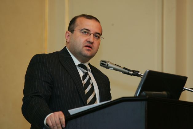 Guvernul Ponta dă 26 de milioane de euro pentru propaganda USL