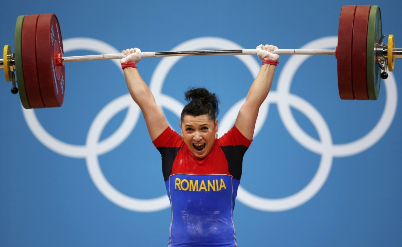 ÎNCĂ O MEDALIE PENTRU ROMÂNIA. Cocoş "cântă" pe podium: a luat argintul