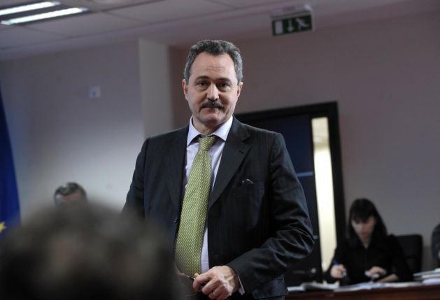 Mătuşa "Tamara" II. Consilierul Doru Giugula nu poate justifica 250.000 de euro şi un împrumut de 650.000