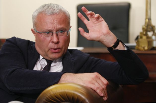 Miliardar rus denunţă presiunile politice