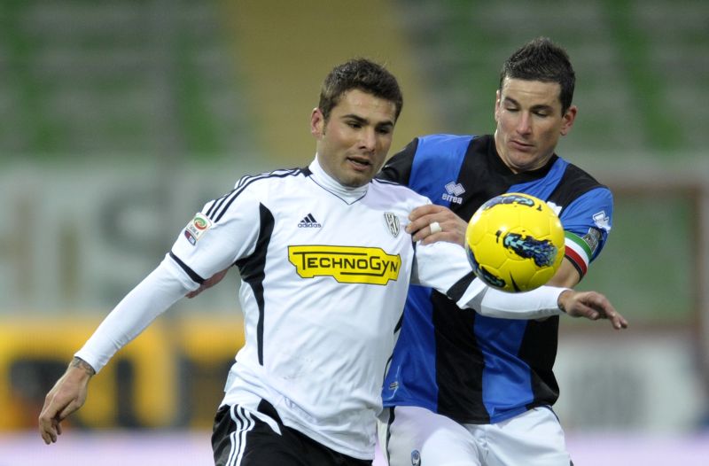 Mutu, variantă "low cost" pentru AC Milan